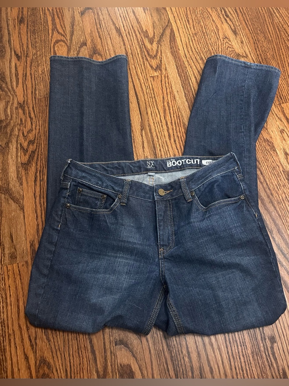 NY&C women’s low-rise curvy bootcut jeans